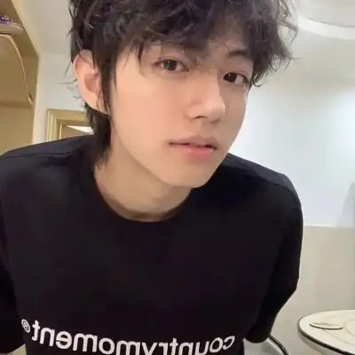 刘岩菊
